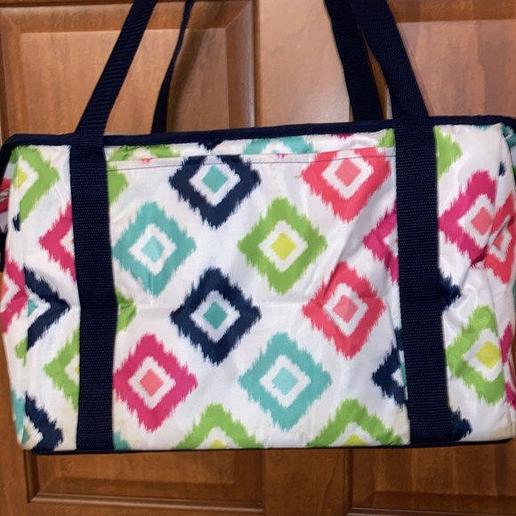 Thirty One thermal tote. In good condition - Picture 4 of 7